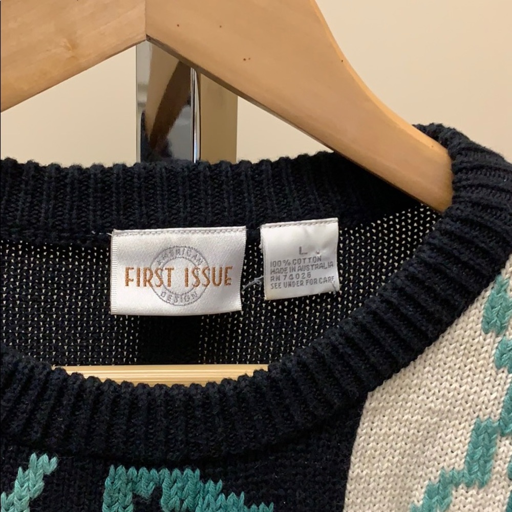 Sweater - Picture 2 of 4